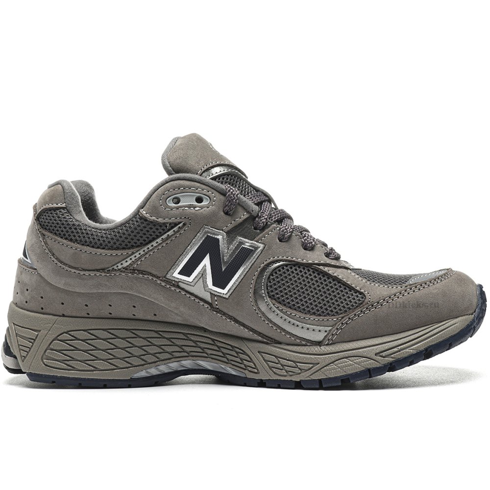 dd new Ba1an*e 2002r light grey