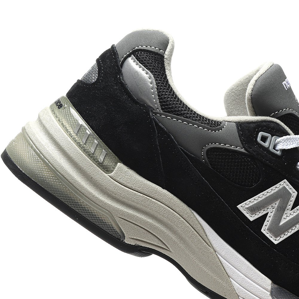 dd new Ba1an*e 992 black grey suede